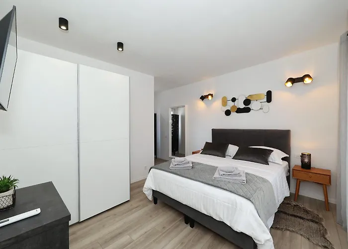 Bonavita Villa *